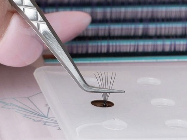 ¿CÓMO Y POR QUÉ USAR LOS GLUE TRAYS?